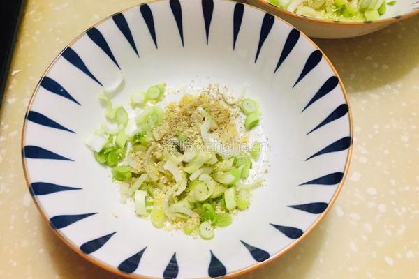 萝卜丸子豆腐汤的做法图解2