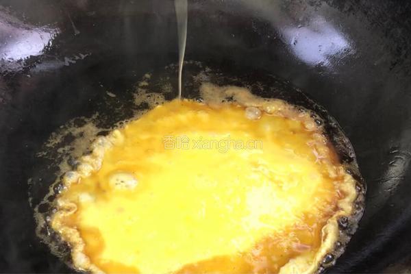 火腿鸡蛋菜炒饭的做法图解4