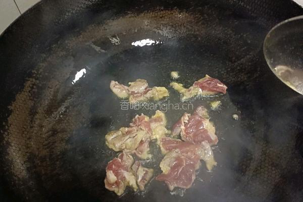 莴笋炒肉的做法图解5