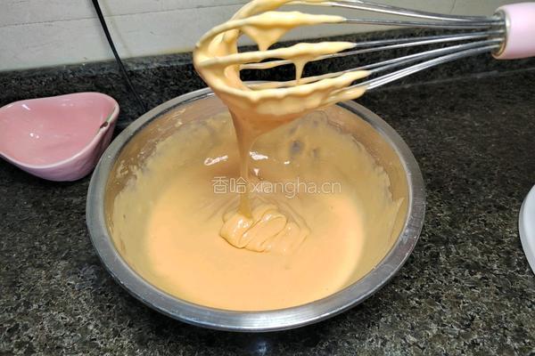 自制戚风蛋糕的做法图解5