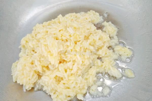 豆角炒饭的做法图解4
