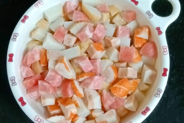 娃娃菜丸子炒饭的做法图解2
