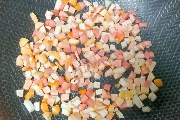 娃娃菜丸子炒饭的做法图解5