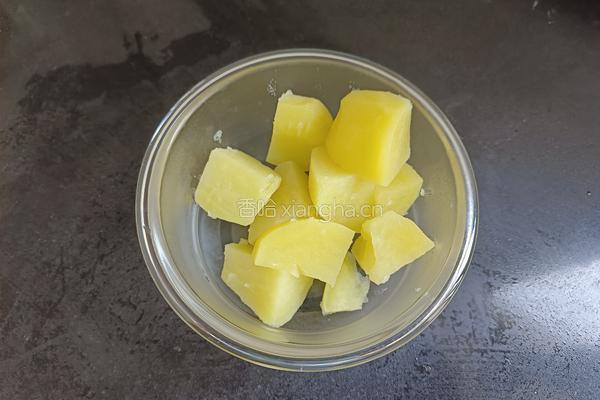  菠萝糖醋土豆泥的做法图解3