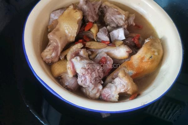 茶油枸杞鸭汤的做法图解5