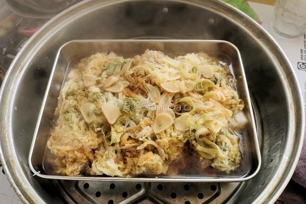 扣肉酸菜的做法图解7