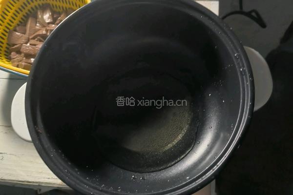 酸辣鸭血的做法图解2