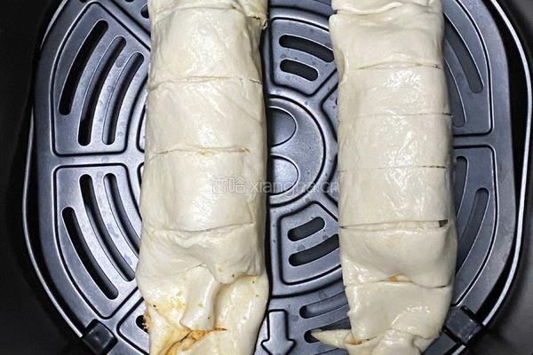肉松烤肠卷的做法图解5