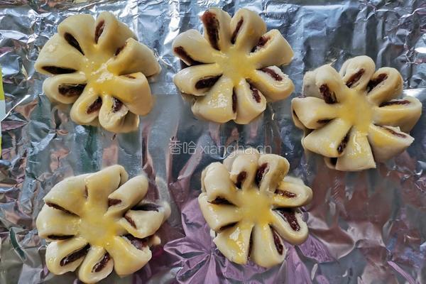 豆沙菊花酥的做法图解11