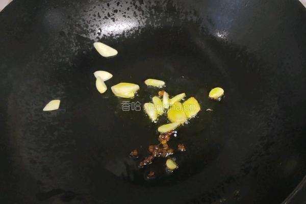 羊肉炒乌冬面的做法图解1