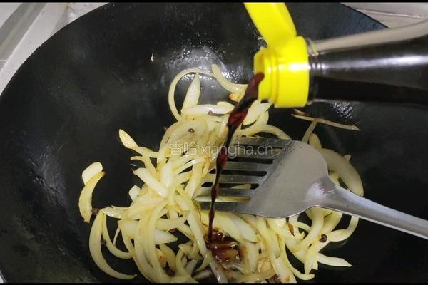 羊肉炒乌冬面的做法图解3