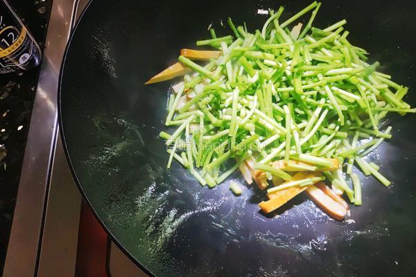 清爽芦蒿炒香干的做法图解7