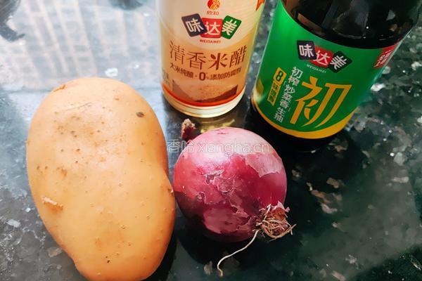 酸爽土豆丝的做法图解1