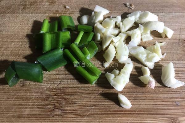 醋溜洪山菜苔的做法图解3