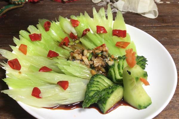 西芹孔雀开屏的做法图解12