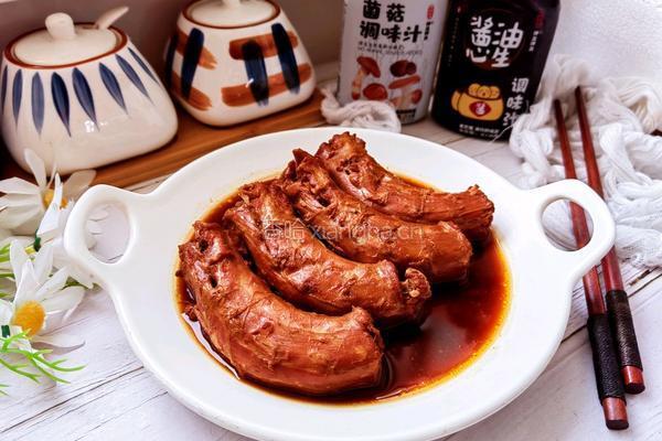 卤鸭脖的做法图解10