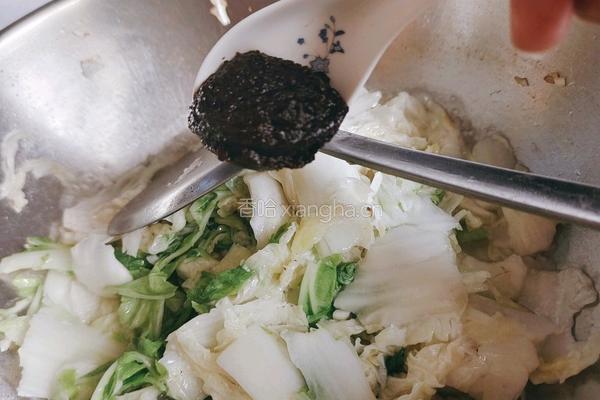 蒜末黄豆酱白菜的做法图解7