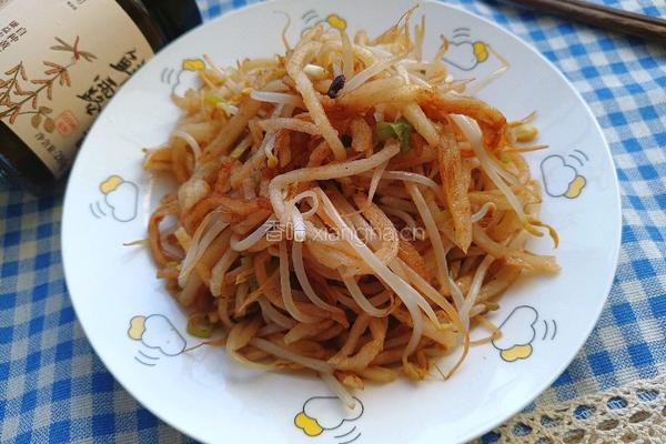 酱炒饼丝的做法图解1