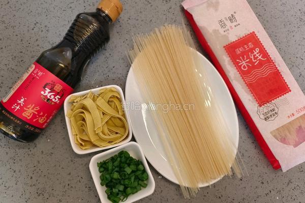 美汁米线的做法图解1