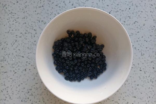 红枣黑豆豆浆的做法图解3