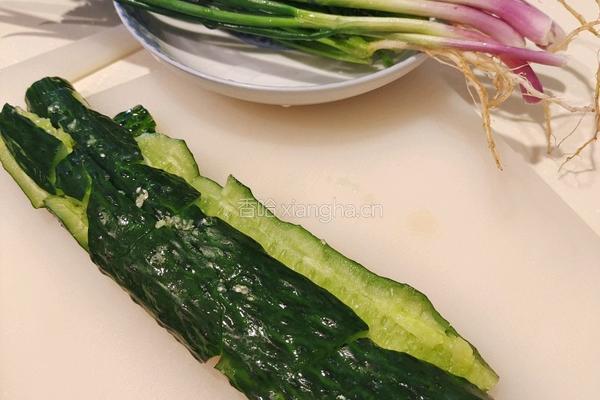 香畴美汁酱油凉拌菜的做法图解2