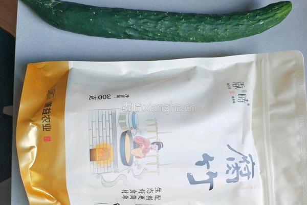 凉拌腐竹青瓜的做法图解1