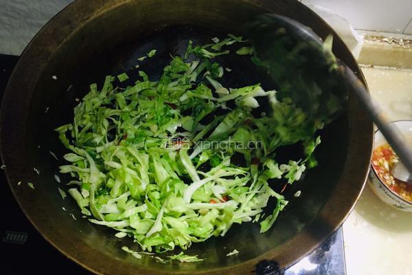 莲花菜鸡蛋炒米线的做法图解8