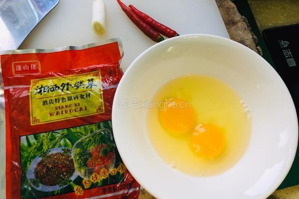外婆菜炒鸡蛋的做法图解1