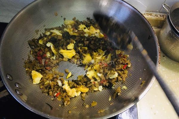 外婆菜炒鸡蛋的做法图解7