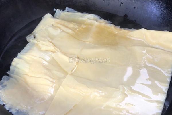 豆腐皮福袋的做法图解1