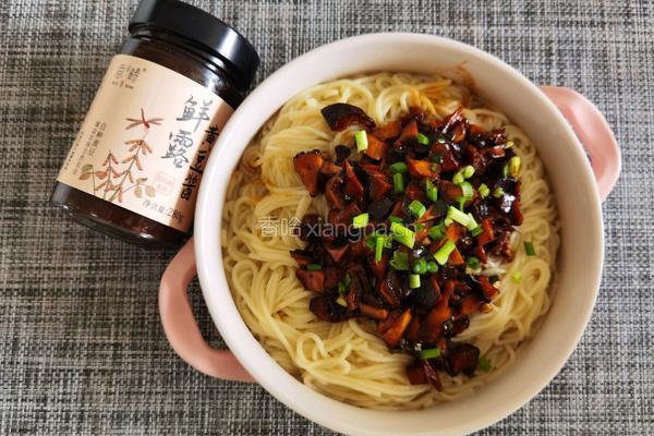 香菇黄豆酱米线