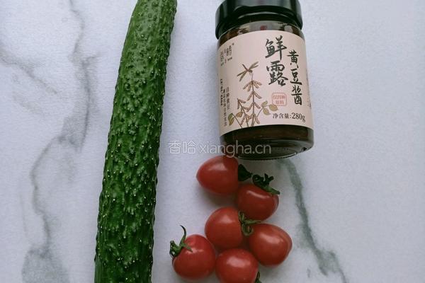 凉拌爽口黄瓜的做法图解1