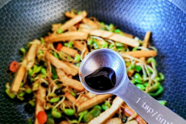 黑豆芽炒豆干的做法图解7