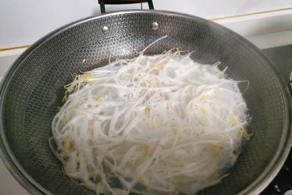 凉拌米线的做法图解3