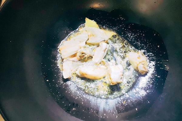 平菇豆腐汤的做法图解4