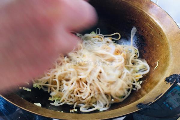 炒小米米线的做法图解8