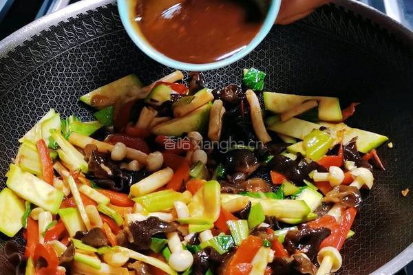 豆瓣酱素炒面的做法图解11