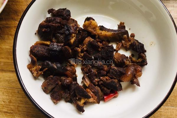 酱香牛腩粉的做法图解1