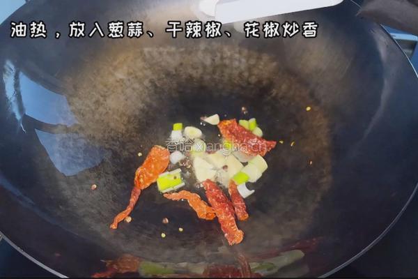 手撕莲花白的做法图解2