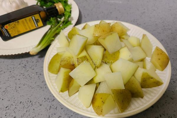 地中海烤土豆的做法图解2