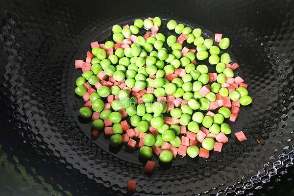 午餐肉饭团的做法图解4