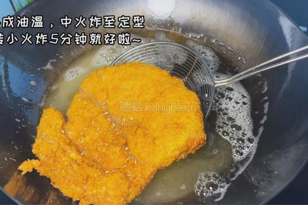 蒜香炸鸡排的做法图解4