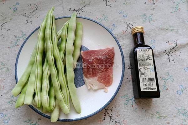 芸豆炒肉丝的做法图解1