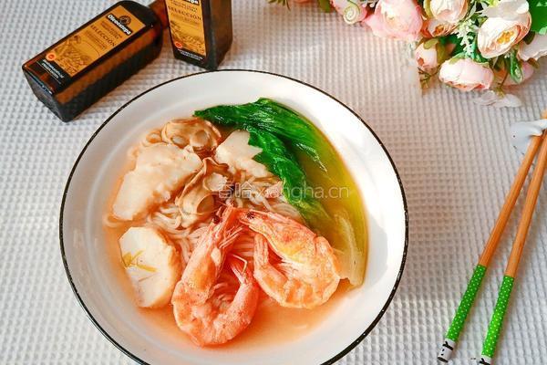 鲜虾鱼肉面的做法图解8
