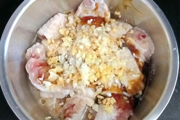 香菇蒸鸡翅的做法图解6