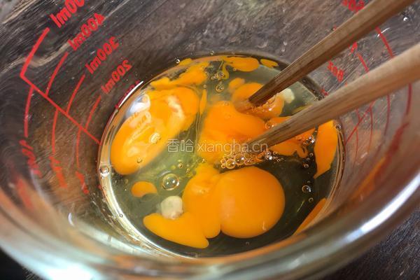 鸡蛋炒河粉的做法图解3