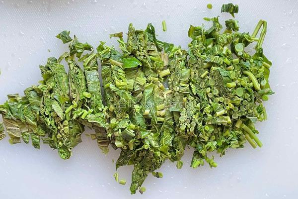 香椿芽拌豆腐的做法图解4