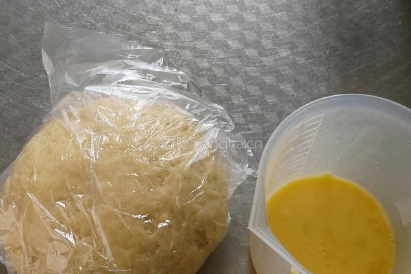 红枣葡萄干味原味(沙琪玛)家庭版自制小吃的做法图解5