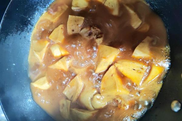 土豆红烧鸡翅的做法图解5