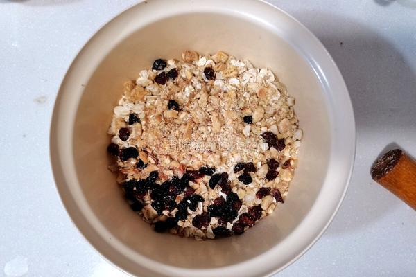 燕麦果仁饼干的做法图解3